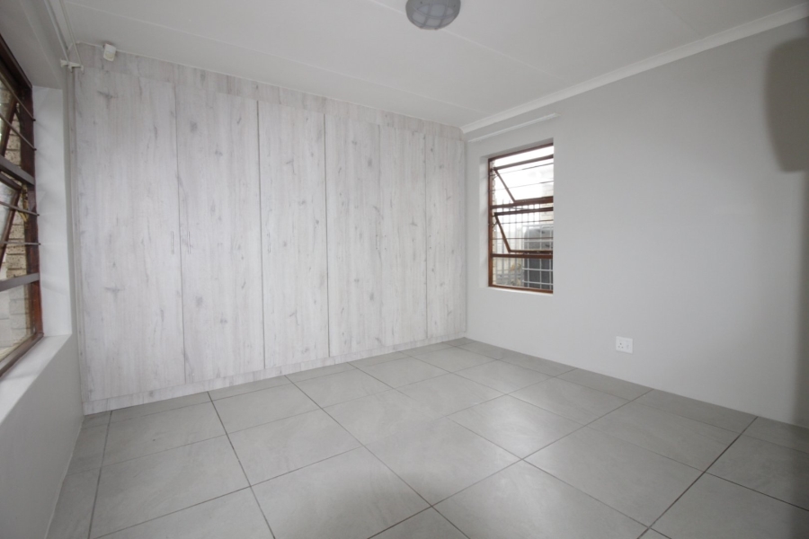 2 Bedroom Property for Sale in Wavecrest Eastern Cape